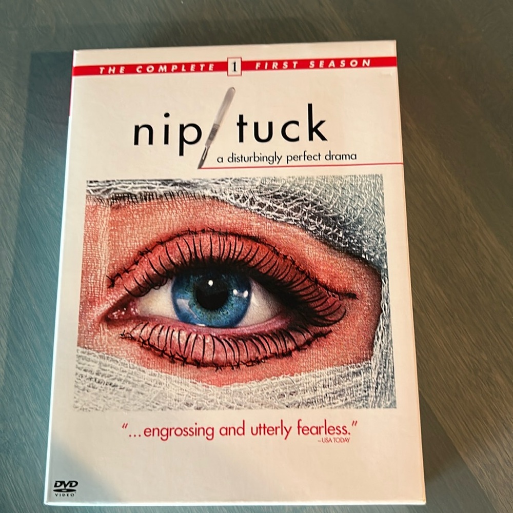 Nip/Tuck Complete First Season DVD